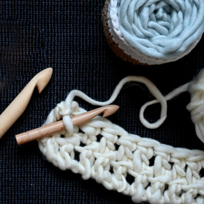 single-ended-jumbo-birch-crochet-hook6