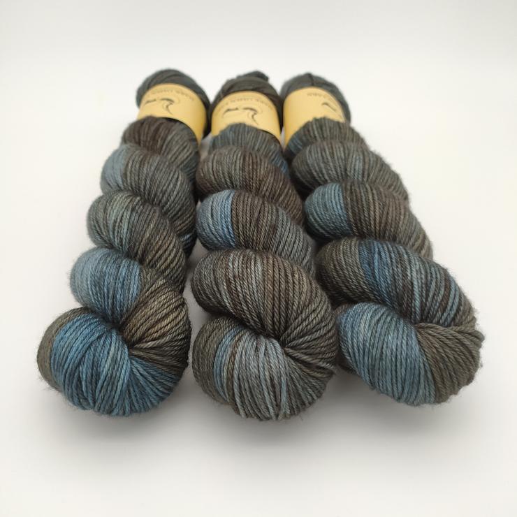 Merino DK Dark Omen Yarn - twistin shadows