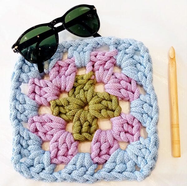 granny square uncinetto